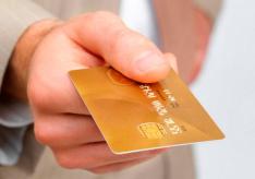 Fitur kartu emas dari Sberbank untuk klien gaji