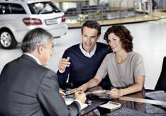 Which loan to choose: cash or car loan